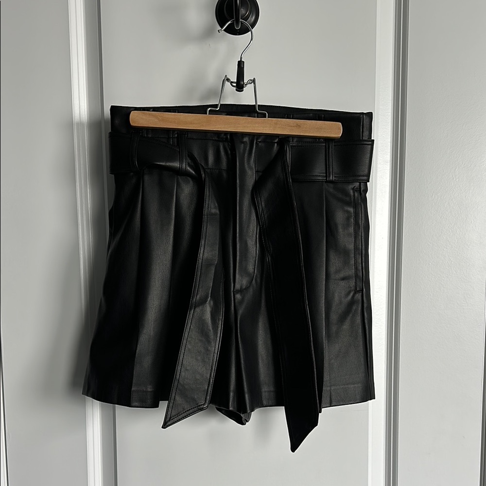 Black Faux Leather Women's Shorts, high-rise, with match beltwrap